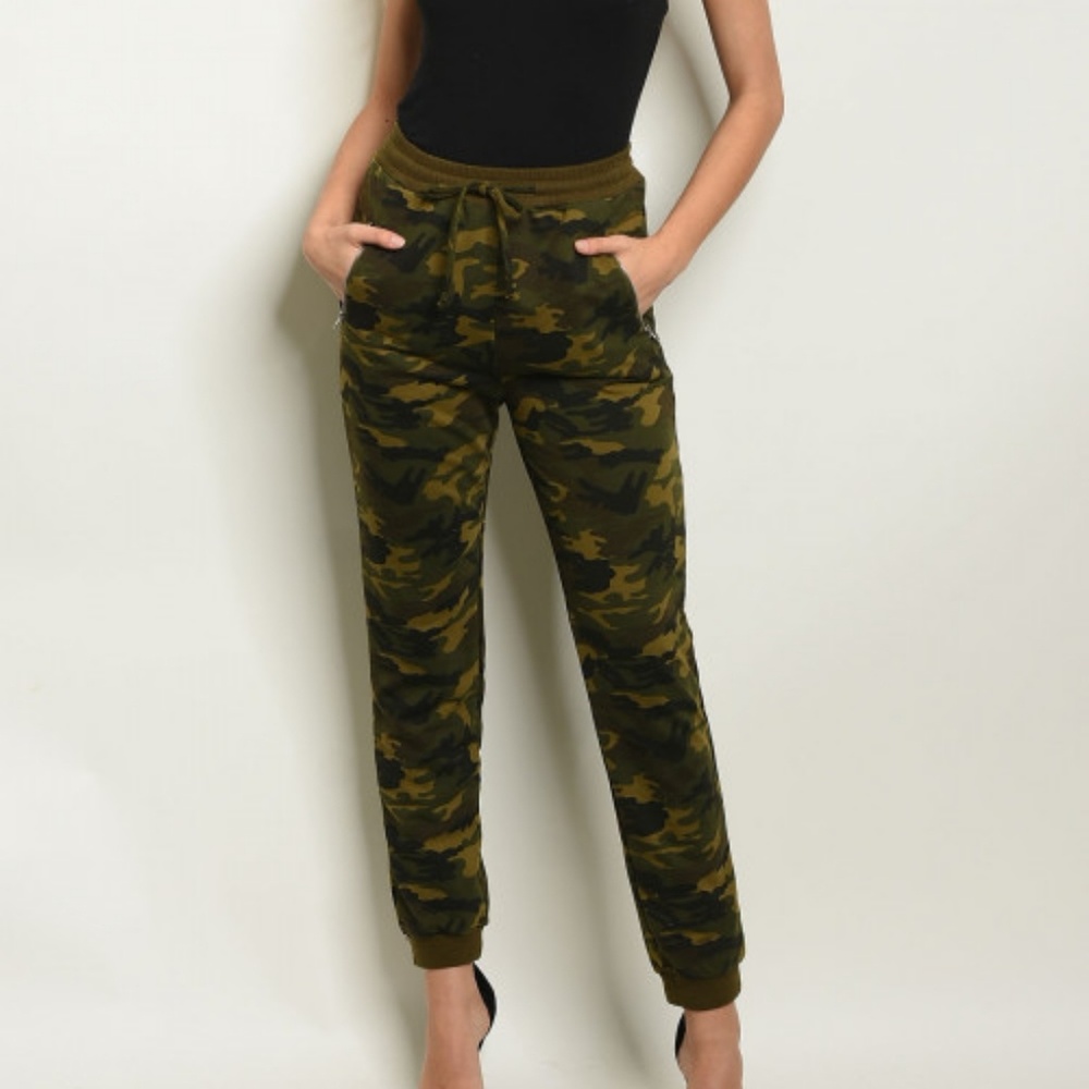 3 LEFT! Camo jogger pants - Picture 3 of 5
